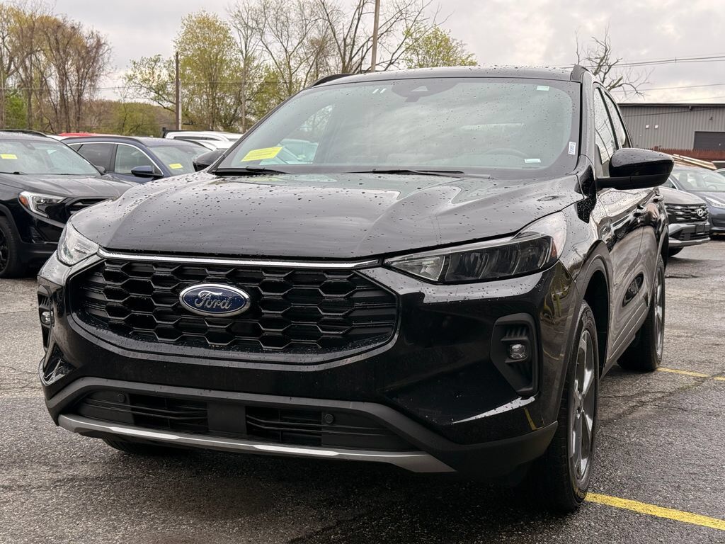 2025 FORD Escape