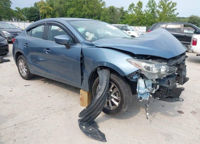 2014 MAZDA Mazda3