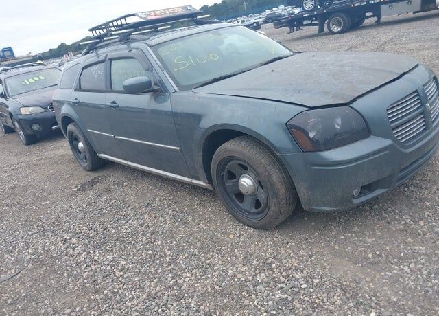 2005 DODGE Magnum