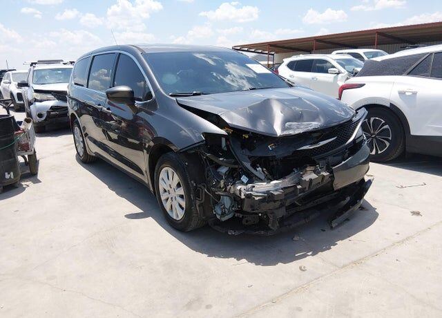 2021 CHRYSLER Voyager