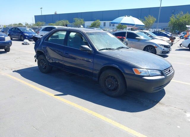 1997 TOYOTA Camry