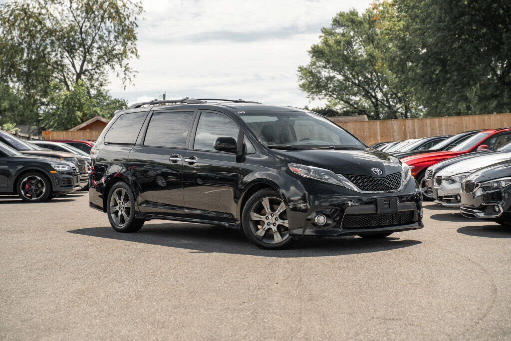 2015 TOYOTA Sienna