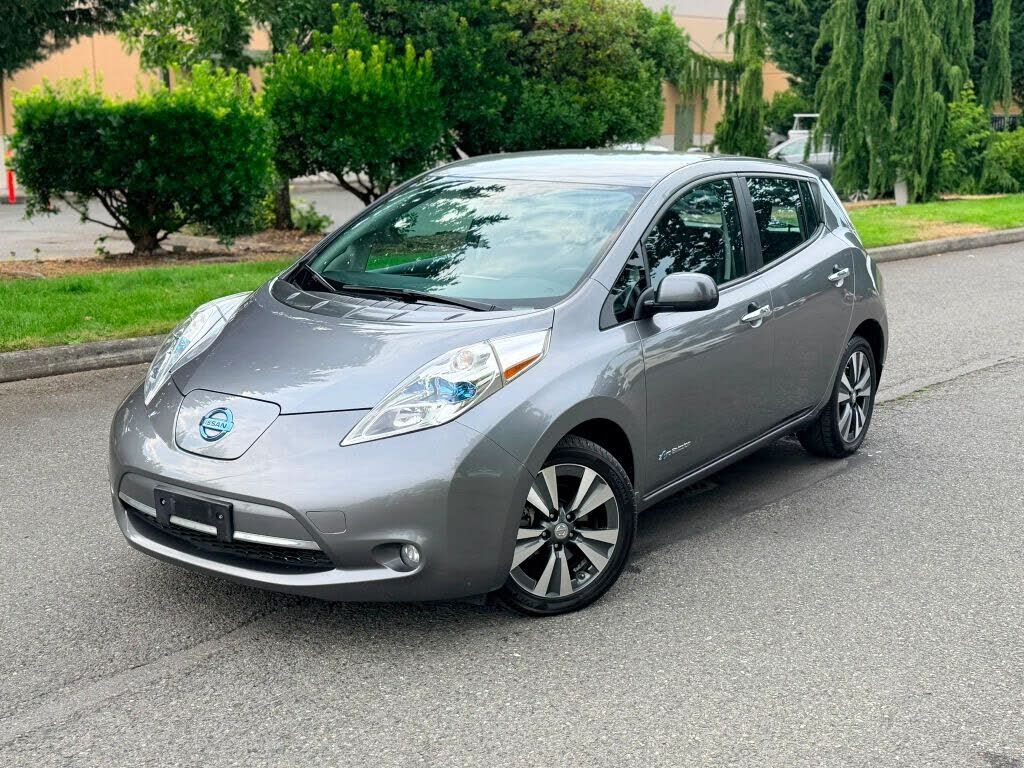 2015 NISSAN Leaf