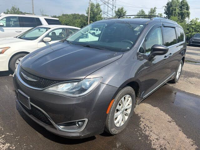 2019 CHRYSLER Pacifica