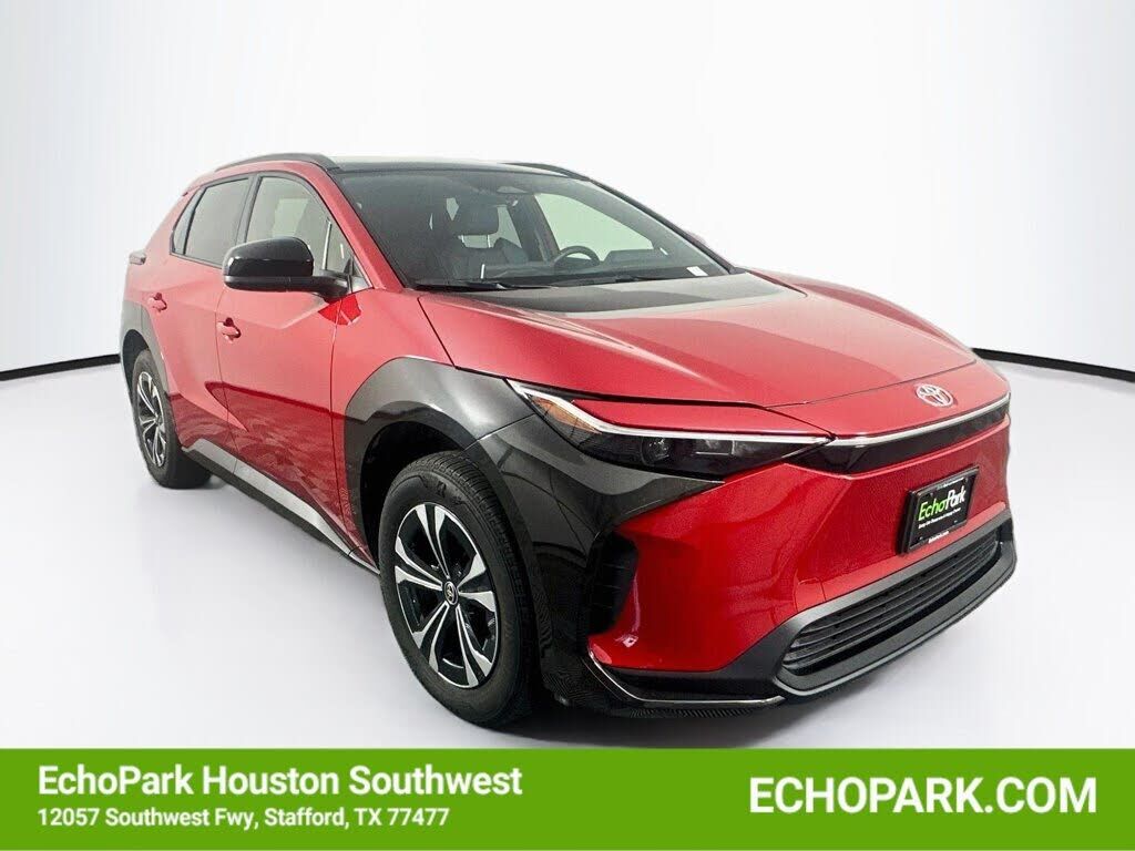 2025 TOYOTA bZ4X