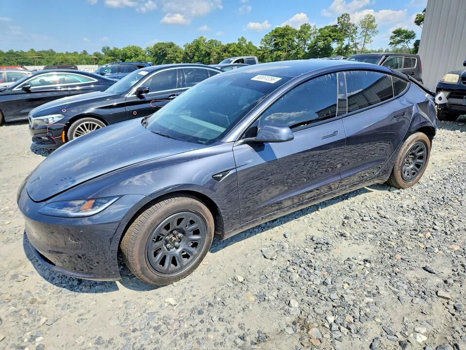 2026 TESLA Model 3