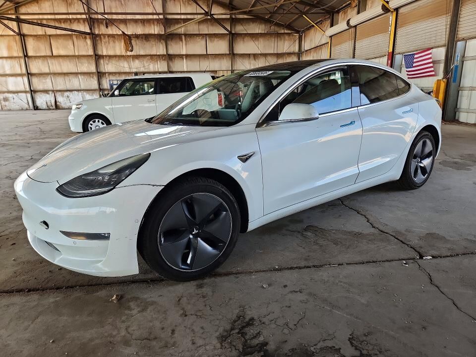 2018 TESLA Model 3
