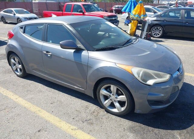 2012 HYUNDAI Veloster