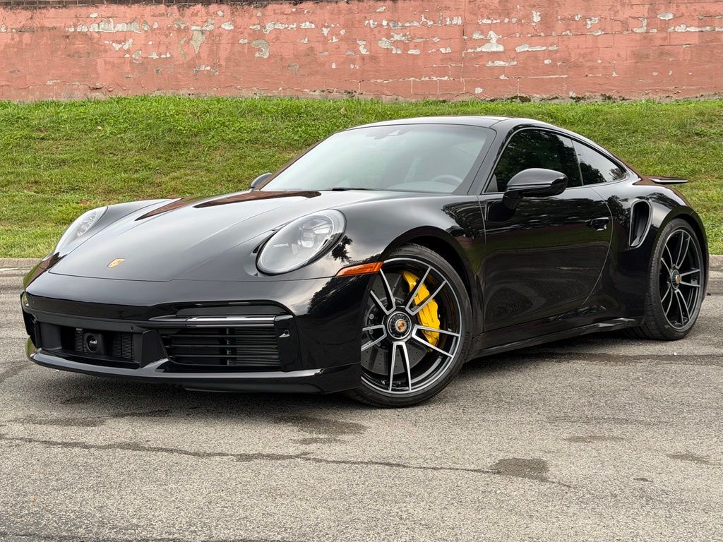 2025 PORSCHE 911
