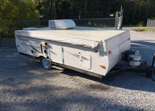 2014 FOREST RIVER Rockwood Freedom Camping Trailer
