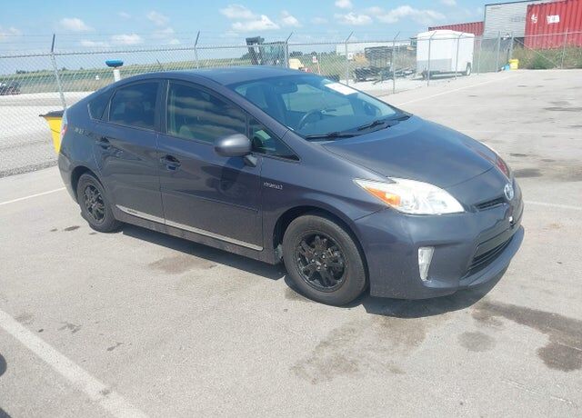 2015 TOYOTA PRIUS