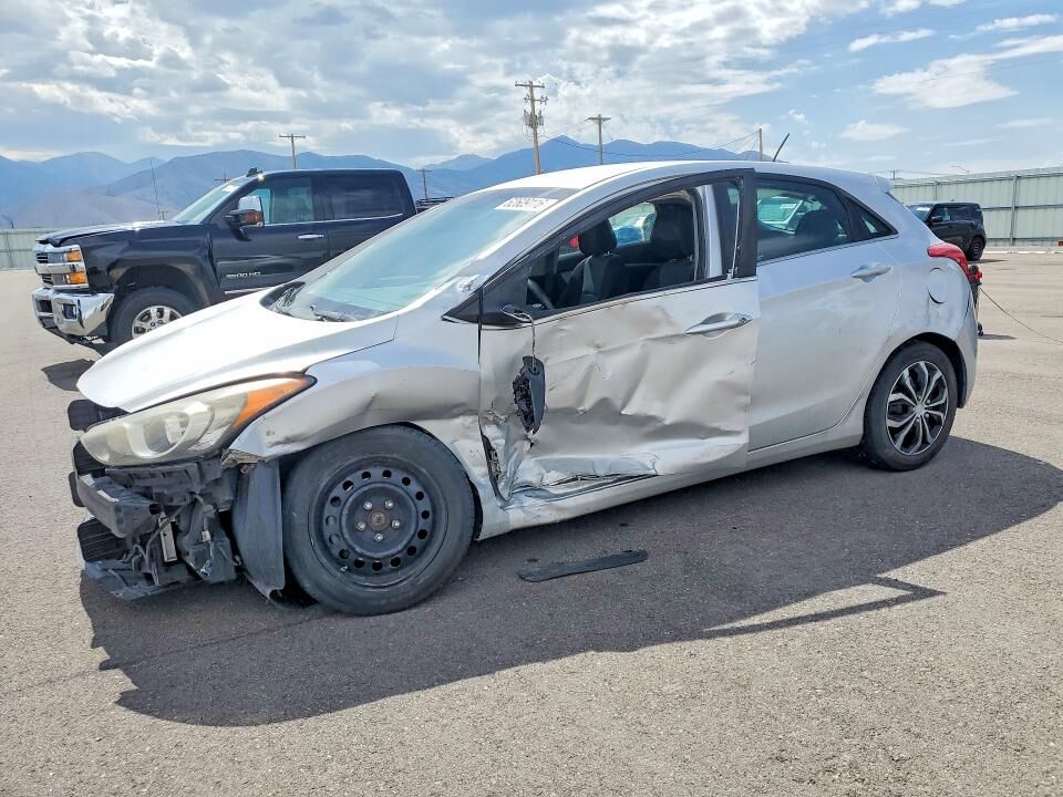 2016 HYUNDAI Elantra