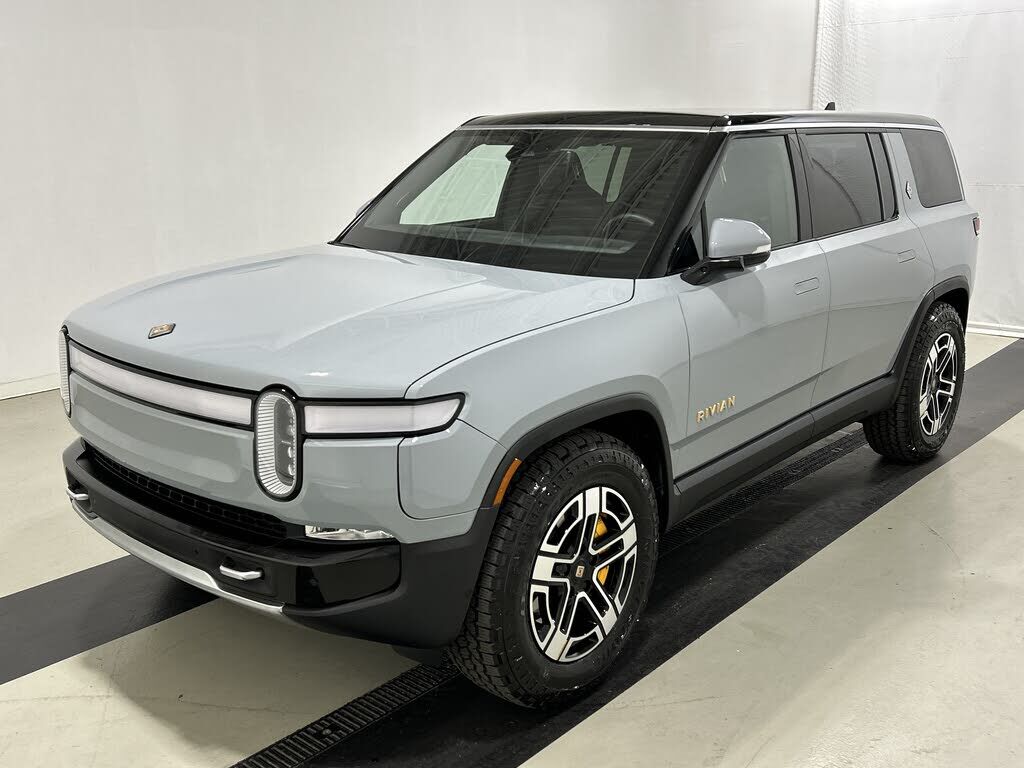 2023 RIVIAN R1S