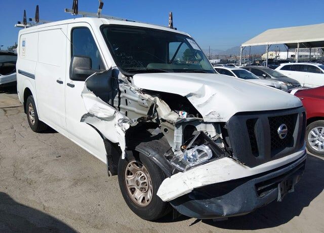 2016 NISSAN NV