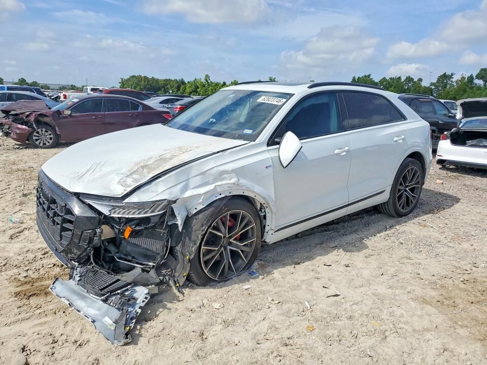 2022 AUDI Q8