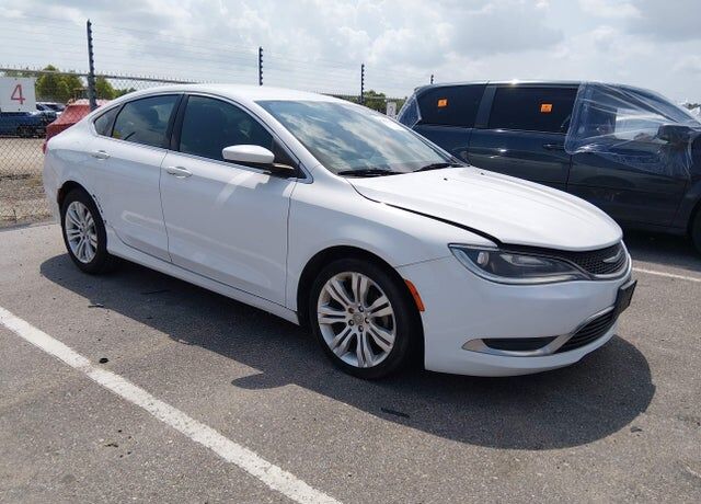 2015 CHRYSLER 200