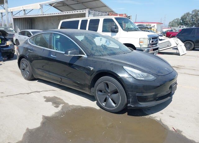 2018 TESLA Model 3