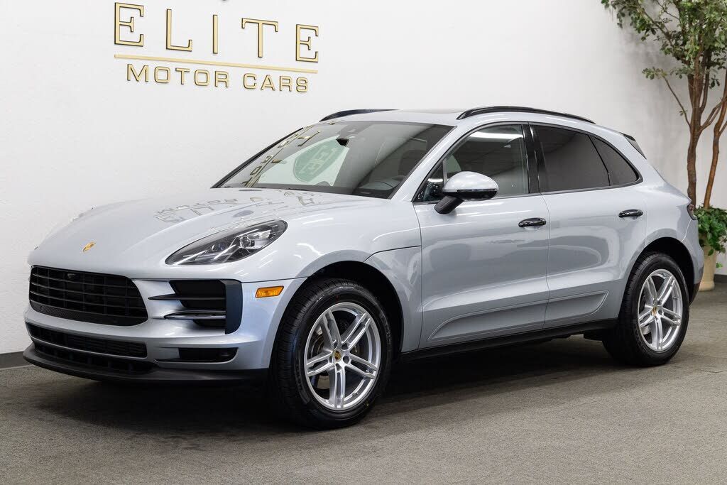 2020 PORSCHE Macan