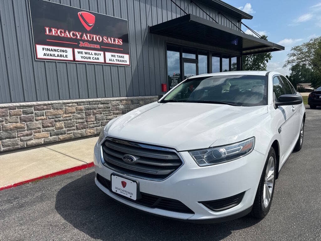 2016 FORD Taurus