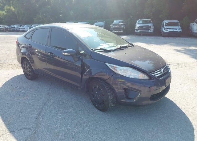 2013 FORD Fiesta