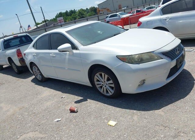 2013 LEXUS ES