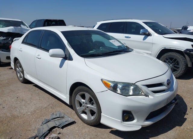 2013 TOYOTA Corolla