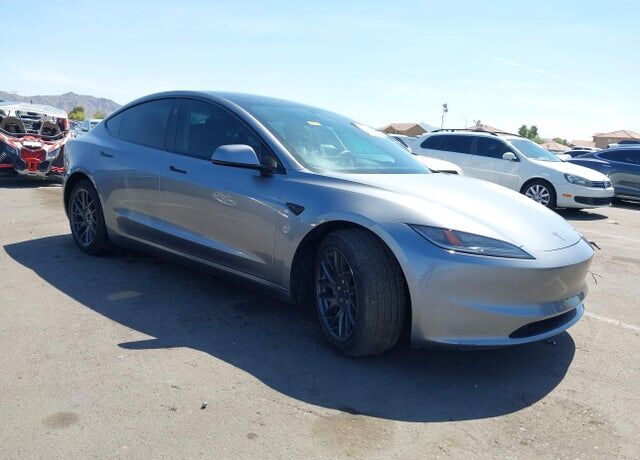 2024 TESLA Model 3