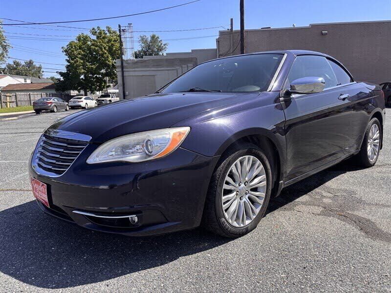2012 CHRYSLER 200