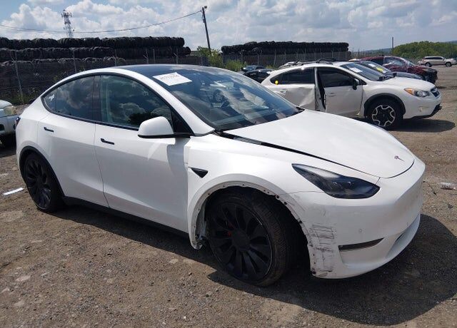 2022 TESLA Model Y