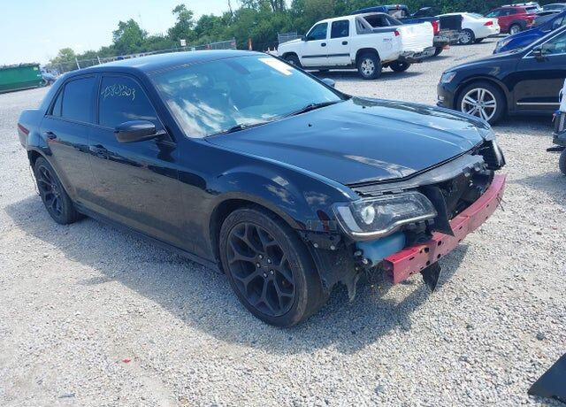 2019 CHRYSLER 300