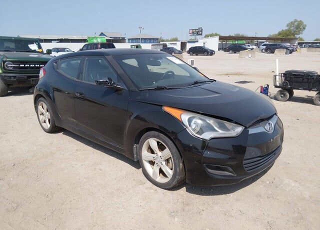 2013 HYUNDAI Veloster