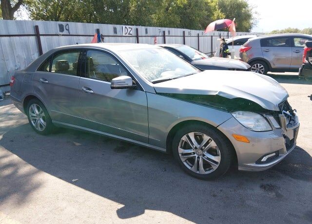 2010 MERCEDES-BENZ E-Class