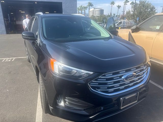2022 FORD Edge