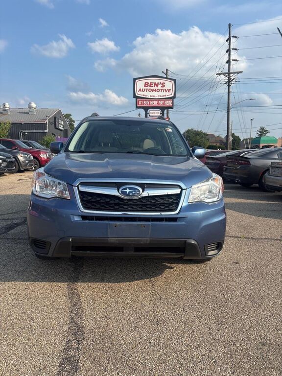 2015 SUBARU Forester