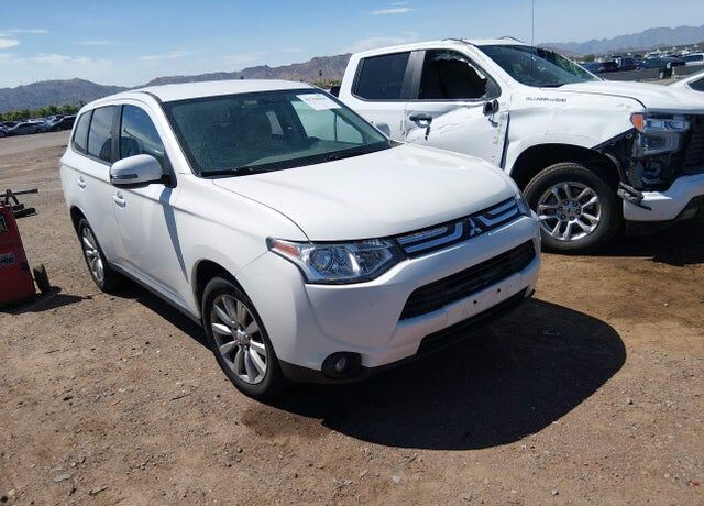 2014 MITSUBISHI Outlander