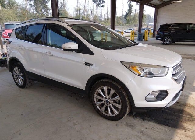 2017 FORD Escape