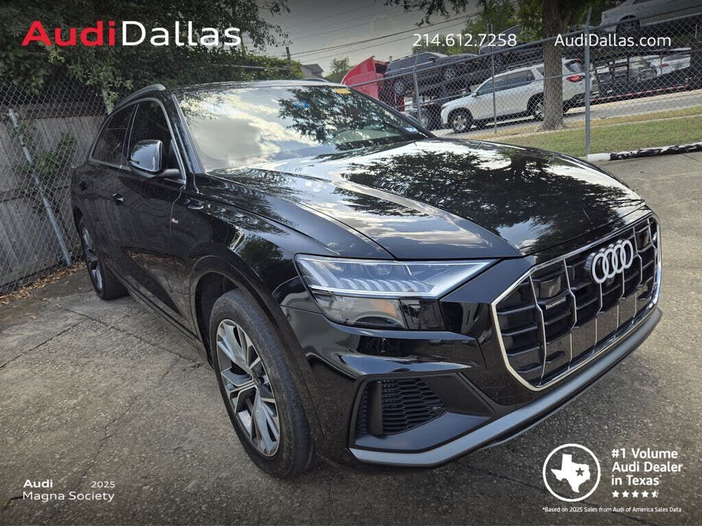 2023 AUDI Q8
