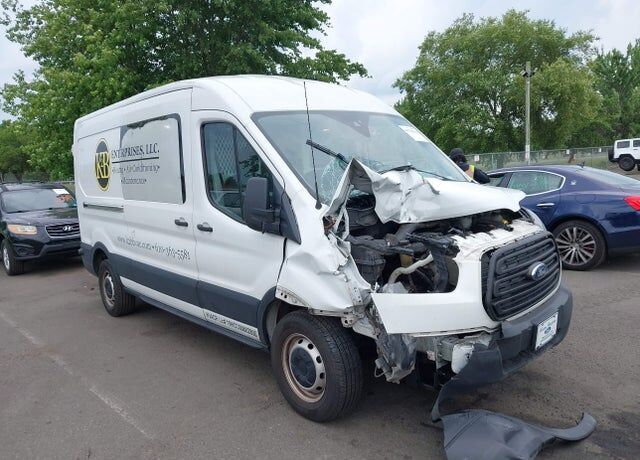 2019 FORD Transit