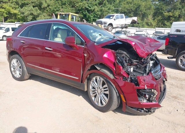 2017 CADILLAC XT5
