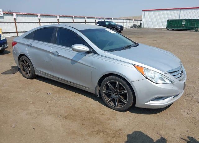 2011 HYUNDAI Sonata