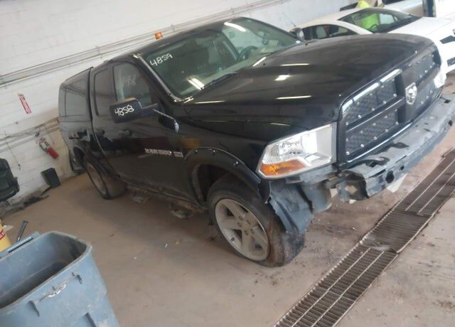 2012 DODGE Ram