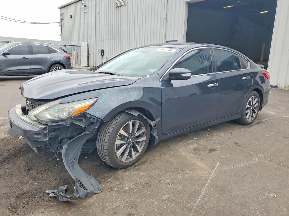 2017 NISSAN Altima