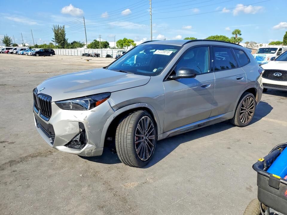 2025 BMW X1