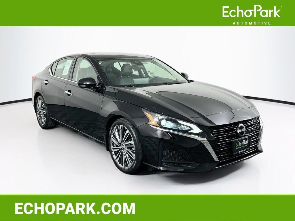 2023 NISSAN Altima