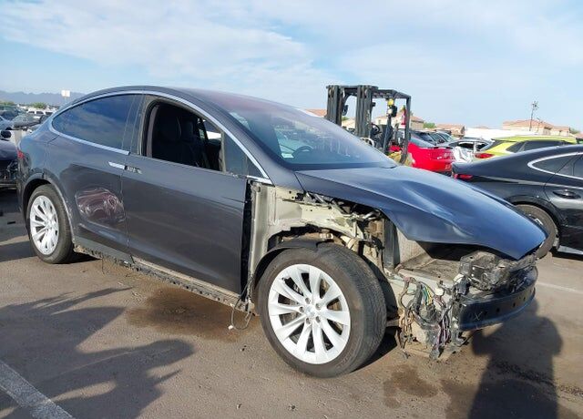 2018 TESLA Model X