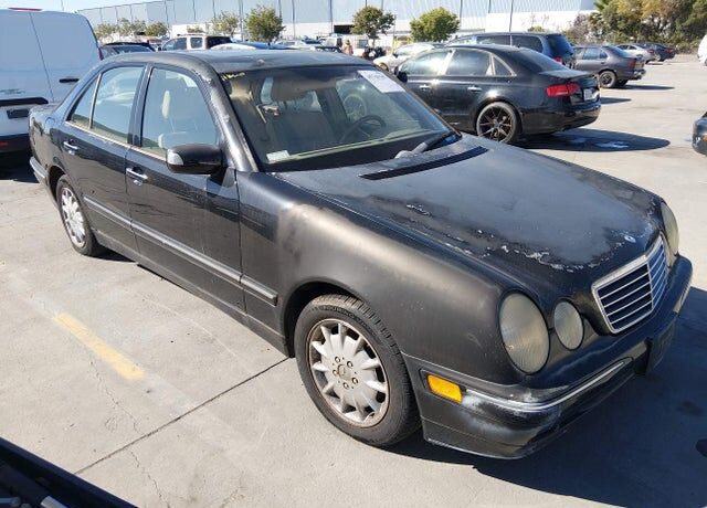 2001 MERCEDES-BENZ E-Class