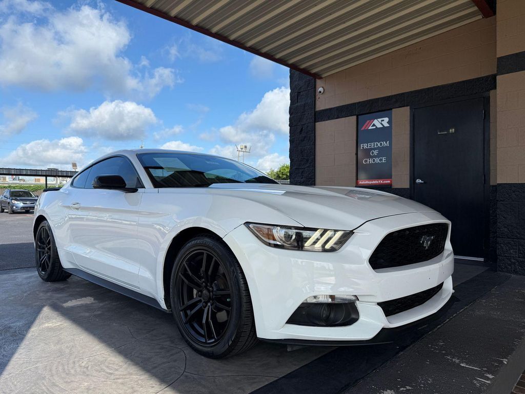 2015 FORD Mustang