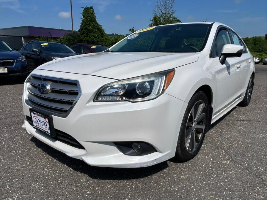 2016 SUBARU Legacy