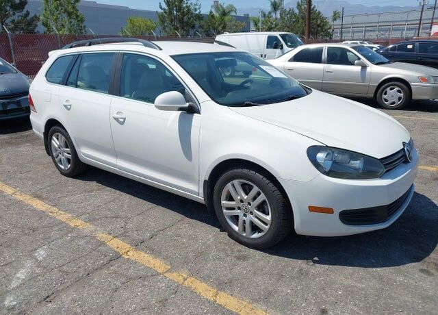 2013 VOLKSWAGEN Jetta SportWagen