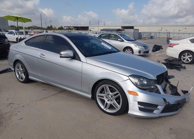 2015 MERCEDES-BENZ C-Class